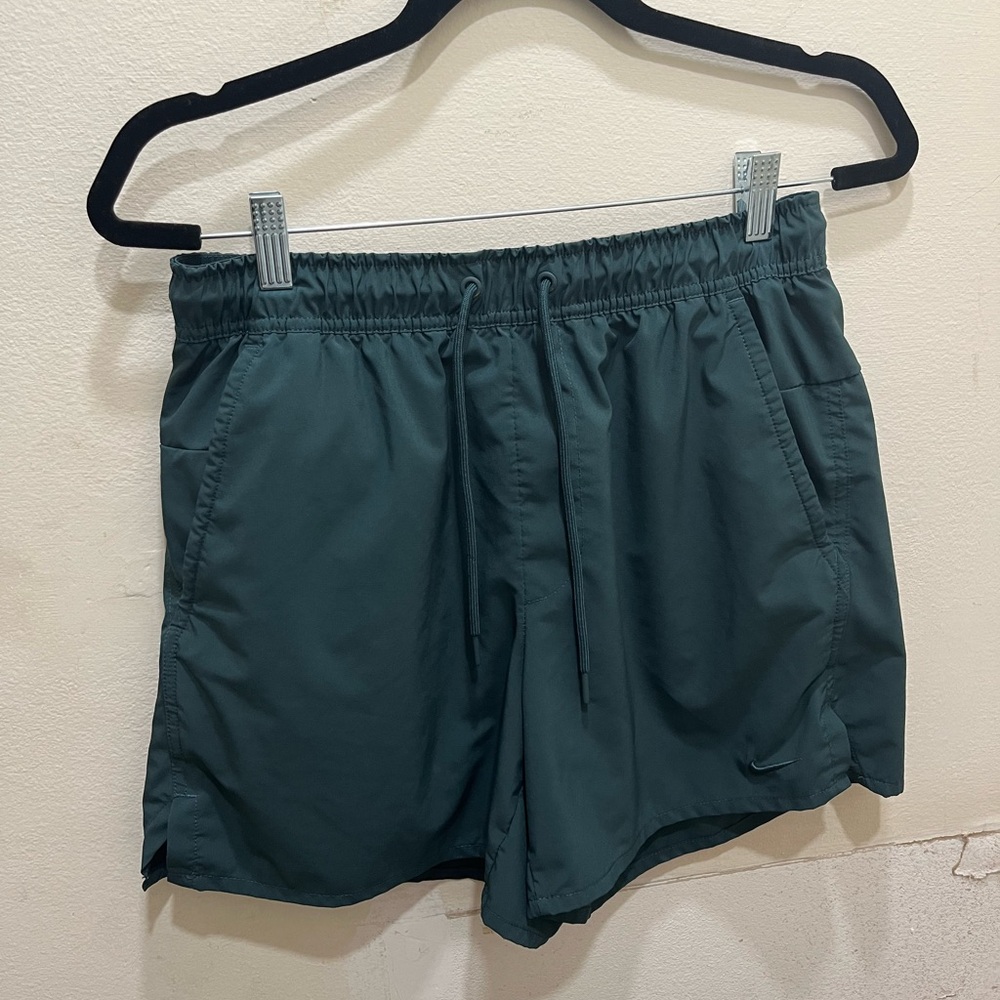 Nike unlimited 5’ shorts